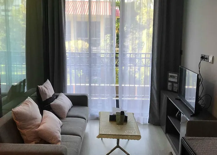 Cbd Asoke/nana/ploenchit +2 Mins To Terminal 21 *